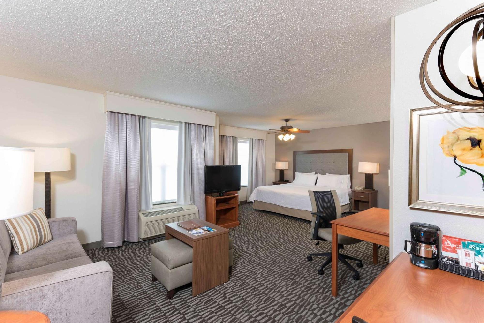 Homewood Suites By Hilton Indianapolis Airport / Plainfield Exterior photo
