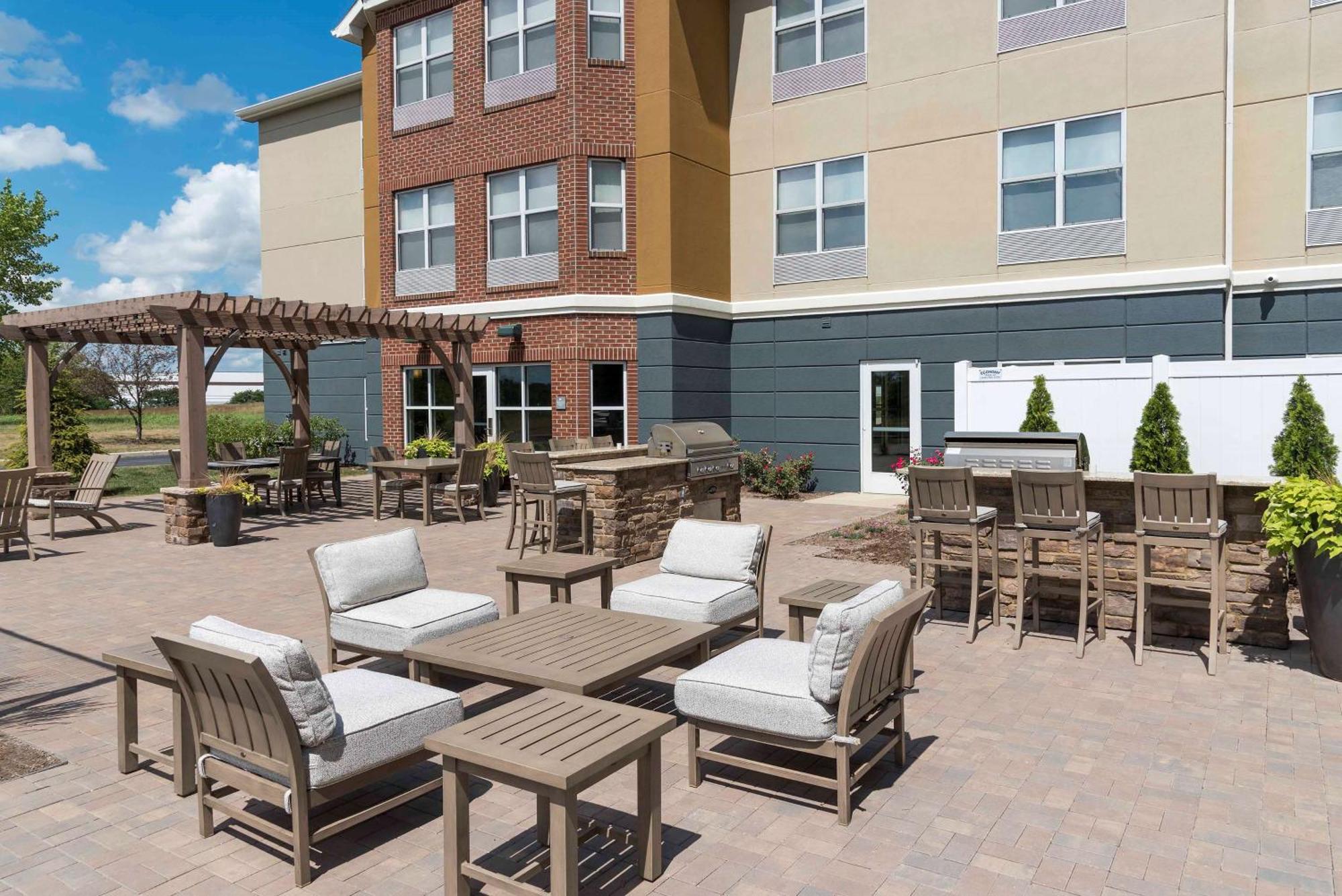 Homewood Suites By Hilton Indianapolis Airport / Plainfield Exterior photo