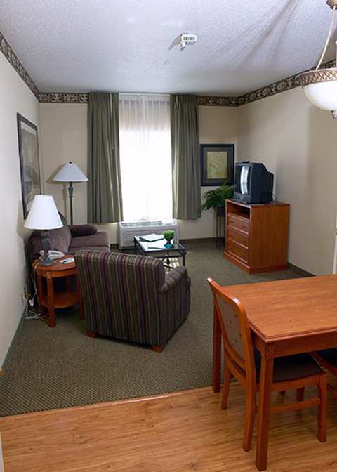 Homewood Suites By Hilton Indianapolis Airport / Plainfield Room photo